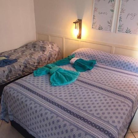 Quarto Privativo Com Apto Compartilhado 리오 다스 오스트라스 외부 사진